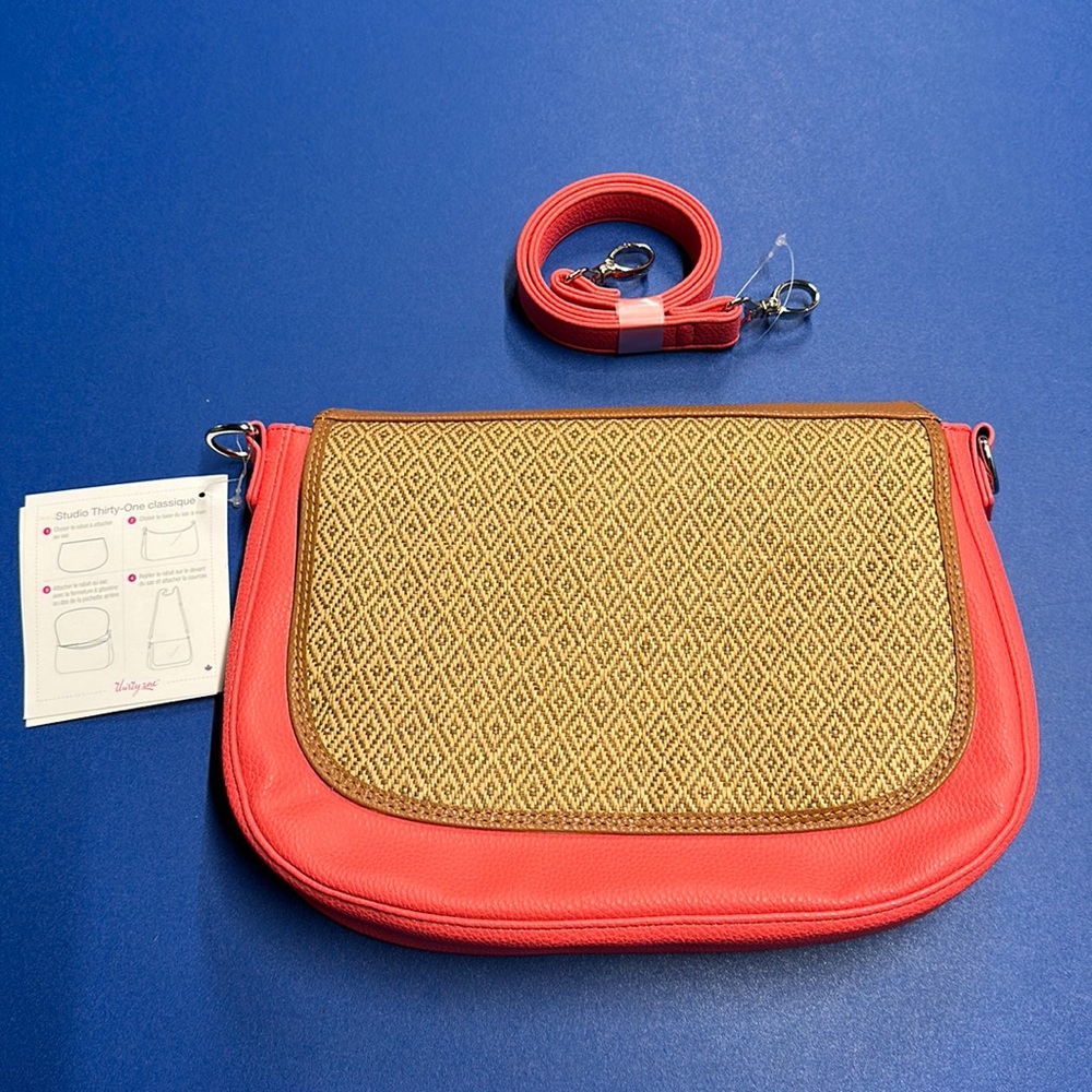 NWT. Thirty one crossbody purse.